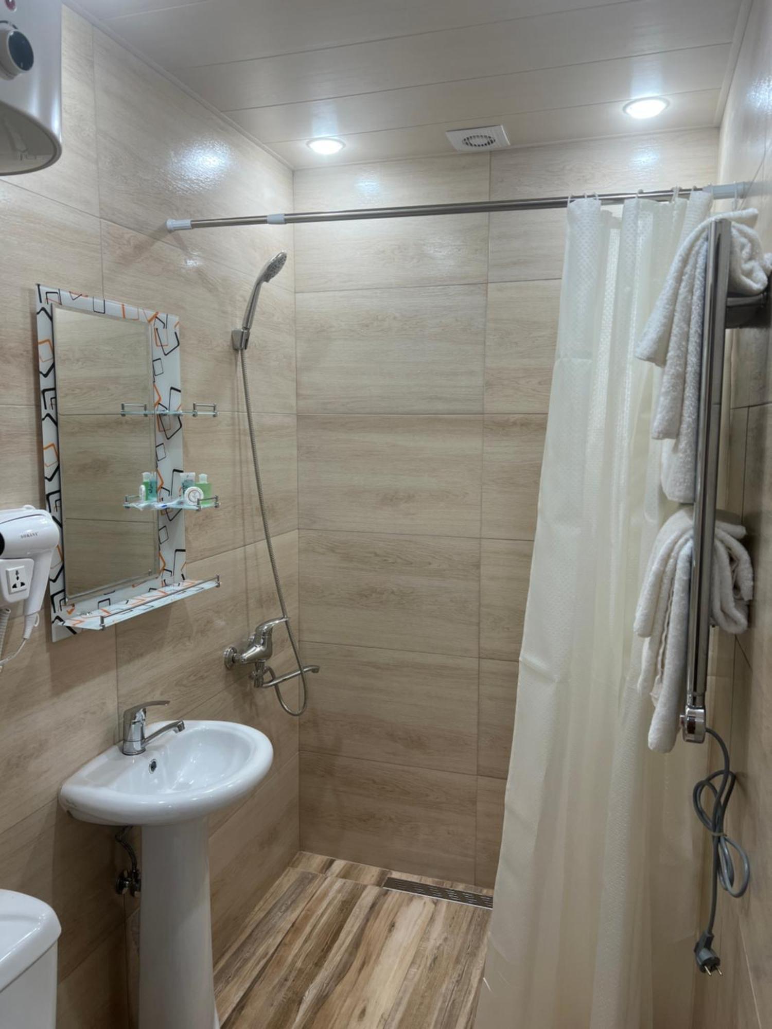 فندق Maru House ديليجان المظهر الخارجي الصورة
